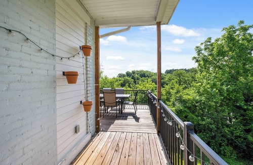 Ludlow House | Ludlow Lodge w/City Views