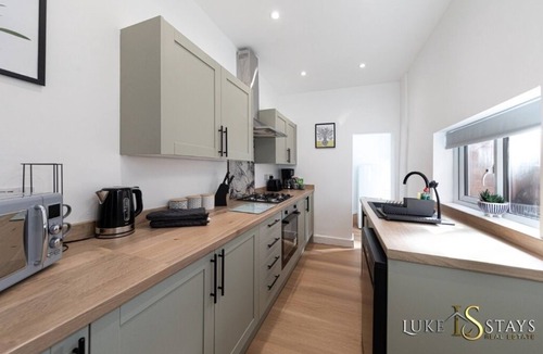 Newcastle-upon-Tyne House | Luke Stays -Hillfield St Bensham