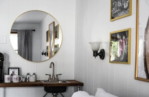 Balsam Lake Apartment | Lumber Jill Lodge #17 – King Suite