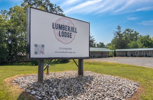 Balsam Lake Apartment | LumberJill Lodge #1 | Double Queen Room