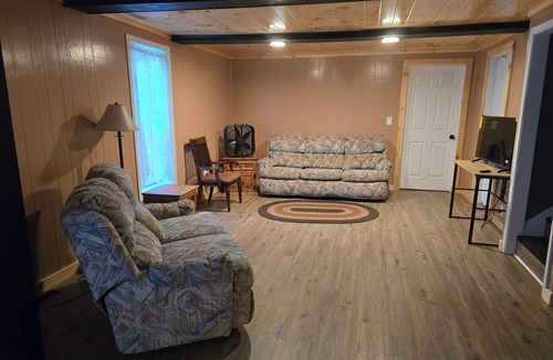 Luther House | LUTHER NEST Located in the Heart of Luther Lots of Parking/Trail Access