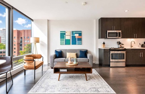 Seaport District Apartment | Lux Apt with Pool in Boston Seaport