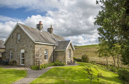 Newcastleton Cottage | Lux cottage 3 beds 3 baths, dog friendly, mountain biking, walking on doorstep