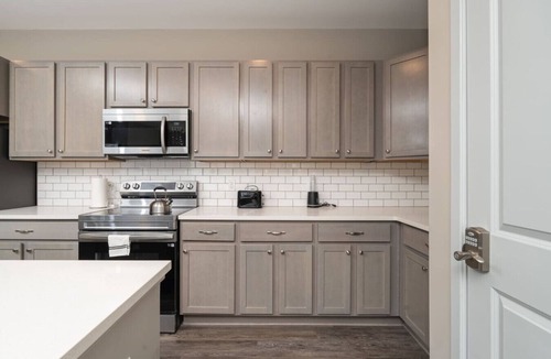 Whitestown Apartment | Lux Haven Whitestown