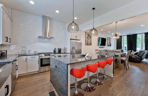 Haynes Area House | Lux Home W/Rooftop Close to Downtown!