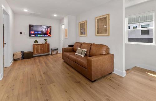 Holy Cross House | Lux House & Carriage house Furnished for Comfort
