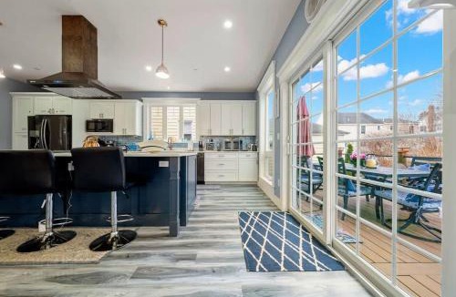 North Deering House | Luxe Coastal Retreat with Hot Tub & Fire Pit