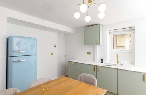 Rothbury Apartment | Luxe Design - Chic Cottage - Heart of Rothbury
