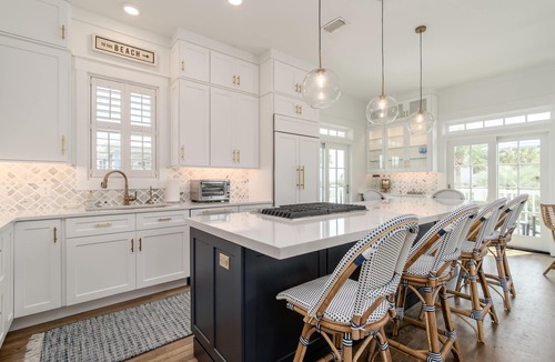 Rosemary Beach House | Luxe gulf side living between Rosemary & Alys - walk to beach & oceanfront pool