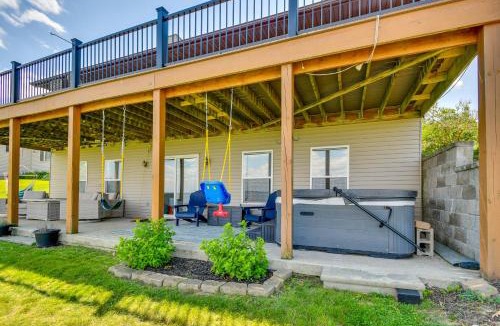 Houghton Lake House | Luxe Hideaway on Houghton Lake: Families Welcome!