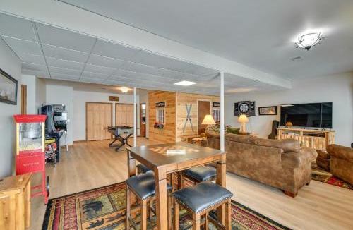 Houghton Lake House | Luxe Hideaway on Houghton Lake: Families Welcome!