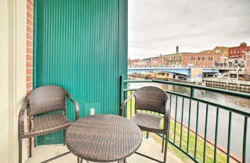 Manistee House | Luxe Manistee Condo w/Balcony & River Views!