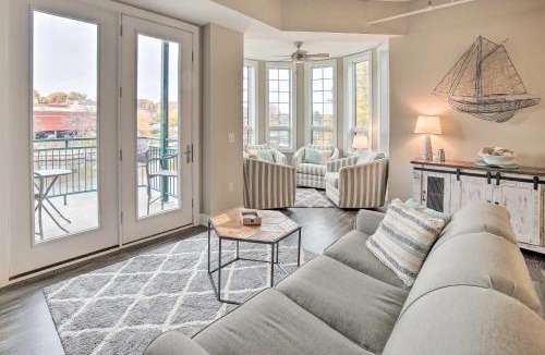 Manistee House | Luxe Manistee Condo w/Balcony & River Views!