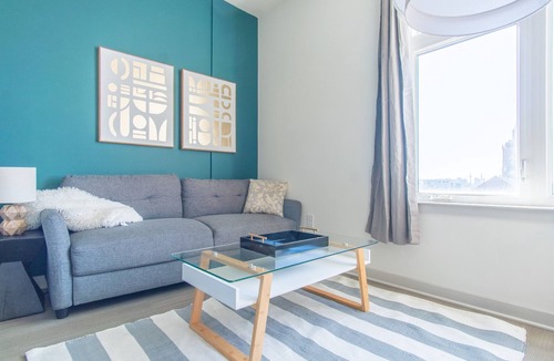 Downtown Louisville Apartment | Luxe Studio King Suite *Free Garage Parking* | Pool + Gym C