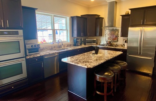 Oakmont House | Luxurious U.S. Open 4-bedroom townhome near Oakmont Country Club