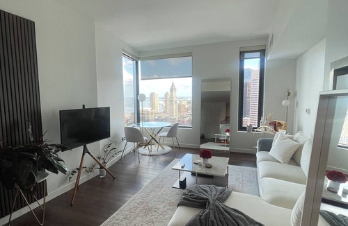 North End Apartment | Luxury 1 bedroom downtown appartment