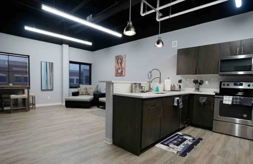 Dearborn Apartment | Luxury 1-Bedroom Loft in the heart of Dearborn
