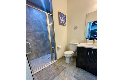 Dearborn Apartment | Luxury 1-Bedroom Loft in the heart of Dearborn