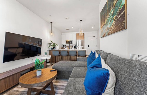 Everett Apartment | Luxury 1BR near Boston 1vtw