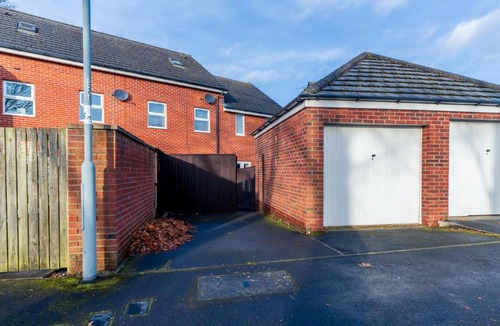 Framwellgate Moor Apartment | Luxury 3 Bedroom, Central, Perfect for Families, FREE PARKING