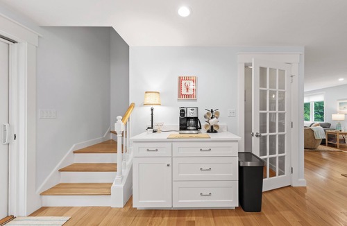 Dennis House | LUXURY 4-Bdrm in Mayflower/Bayview Beach Location! August Days Still Available!