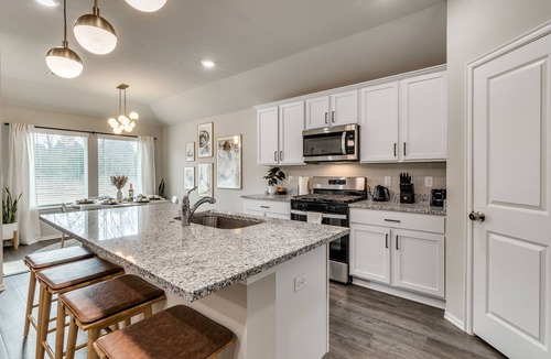 Tulsa House | Luxury 4 bedroom house! Only 5 Min to BOK + Downtown Tulsa