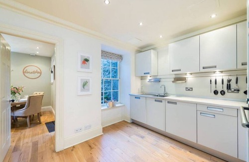 New Town Apartment | Luxury Apartment with Patio in City Centre