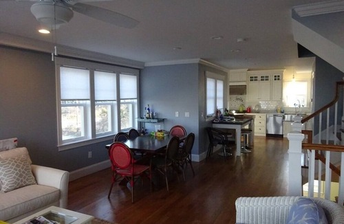 Dennis Condo | Luxury Beachfront Condo on Bayview Beach (2047)
