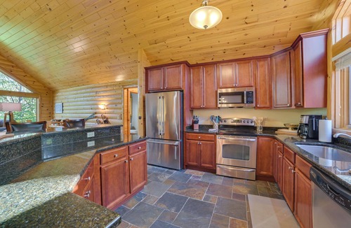Boyne Falls Cabin | Luxury Cabin in The Reserve at Boyne Mountain
