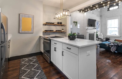 Pendleton Condo | Luxury Cincy Loft - Spacious and Gorgeously Stylish