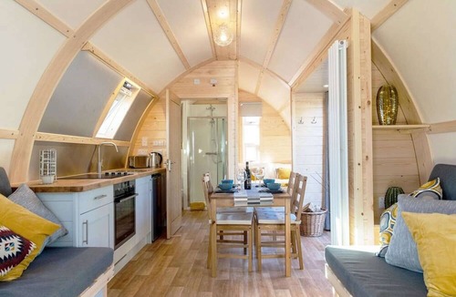 Cockburnspath Cabin | Luxury Coastal Cabin with Wood Fired Hot Tub