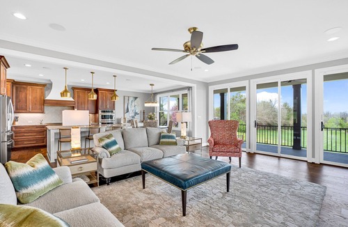 Buechel House | Luxury Derby Rental with Hot Tub! Sleeps 8