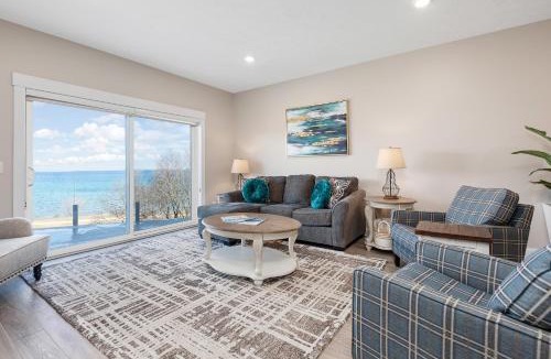 Traverse City Apartment | Luxury Downtown 2BDR Lake View 2nd Floor Condo on West Bay 202W