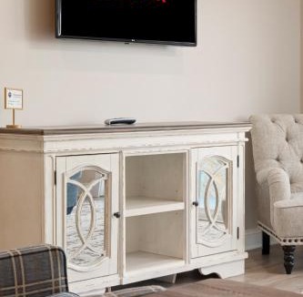 Traverse City Apartment | Luxury Downtown 2BDR Lake View 2nd Floor Condo on West Bay 202W