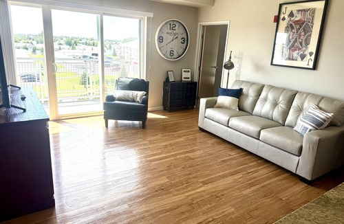Grand Forks Apartment | Luxury Furnished Apartment