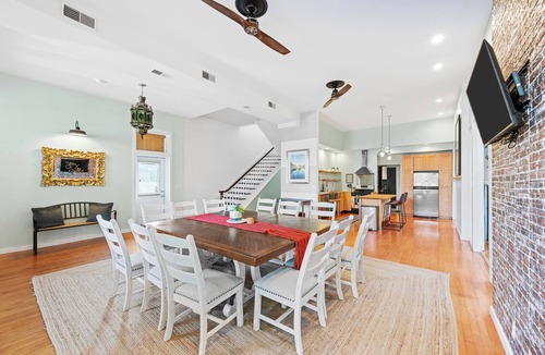 St. Louis House | Luxury Gated 3BR w/Skylight Atrium Near Downtown & Brewery, 30+ Nights