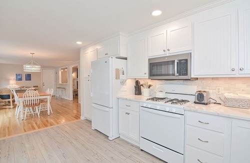 Harwich Center House | Luxury Harwich Port Escape w/Hot Tub, Near Beach