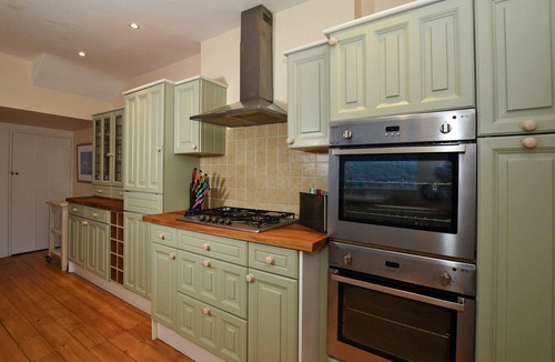 Alnmouth House | Luxury Home From Home. 2 Mins To The Beach & 4 mins to Foxton Hall Golf Course