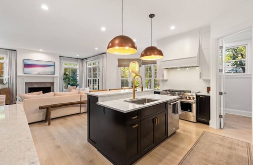 Nashville Apartment | Luxury Home in Green Hills with Garage and Fenced Yard