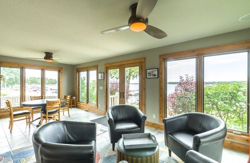 Delavan Lake House | Luxury Lakefront Rental on Beautiful Delavan Lake