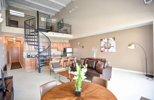 Sandusky Condo | Luxury Lakeview Luxury Condo