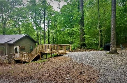 Christian County House | Luxury Lodge in the Wilderness