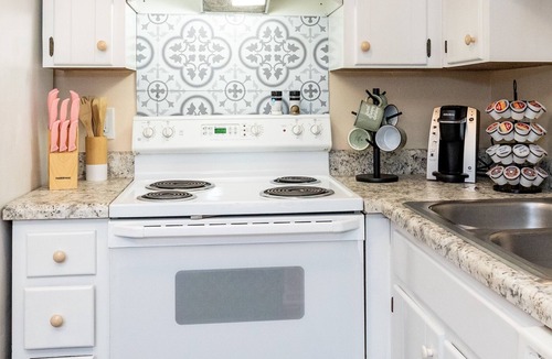 Nashville House | Luxury: Mins to Music City, Hot Tub, King Suit, Coffee Bar