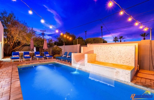 South Scottsdale House | Luxury Old Town Oasis Waterslide Heated Pool Putting Green Spa