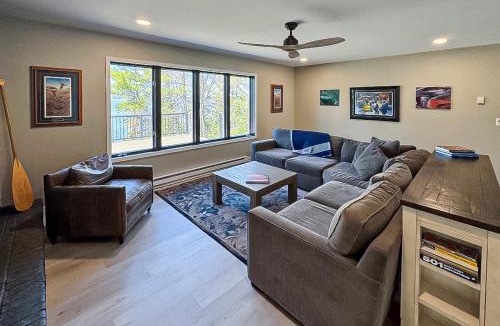 International Falls House | Luxury Rainy Lake House with Private Dock!