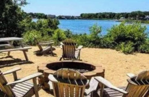 West Yarmouth Resort | Luxury Resort with Restaurants , 5 minutes to the beach