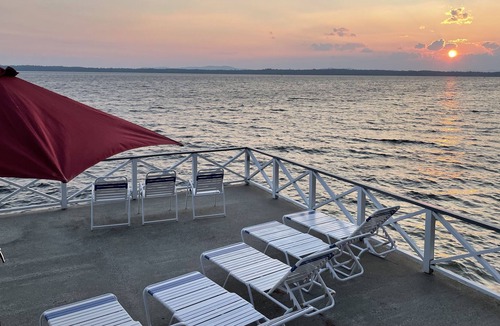 South Casco House | Luxury Retreat space for relaxing Family Reunions or Corporate Retreats