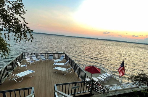 South Casco House | Luxury Retreat space for relaxing Family Reunions or Corporate Retreats