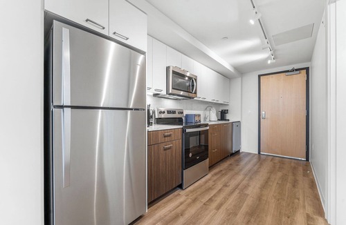 Allston Apartment | Luxury Studio near Harvard 2069