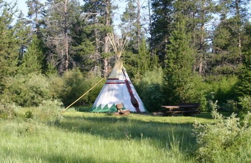 Goodlettsville Cabin | Luxury teepee in Nashville